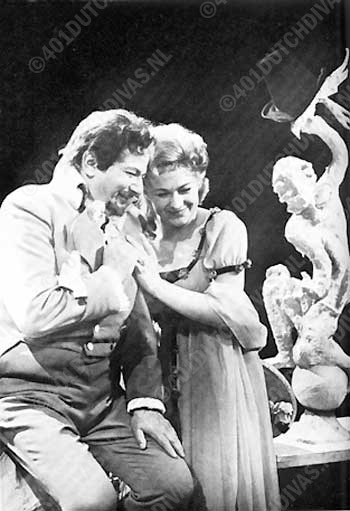 Wilma Driessen en Paolo Gorin tijdens een TV-uitvoering in 1966 van Donizetti's Don Pasquale